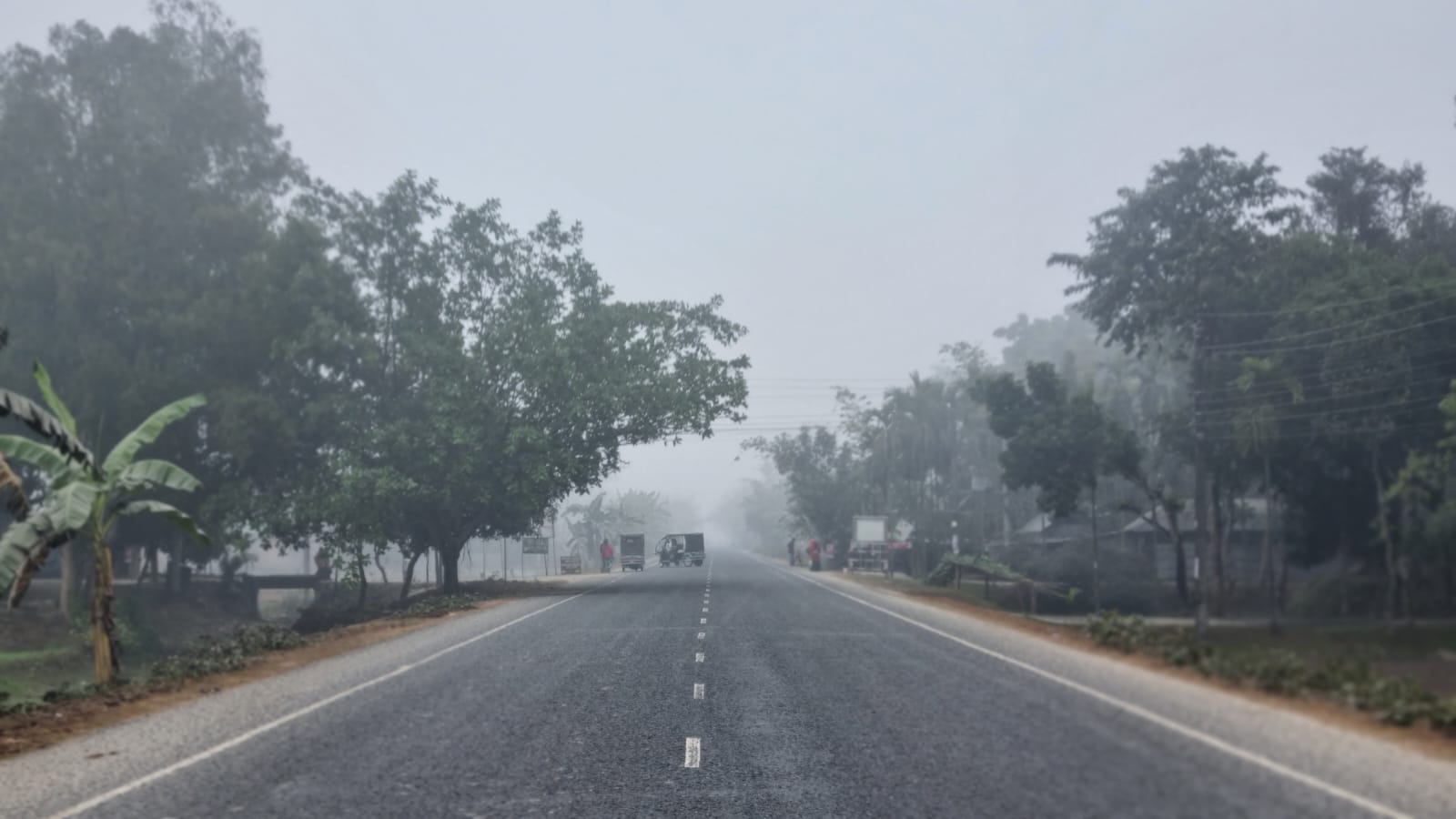 শীতের তীব্রতা বাড়ছে তেঁতুলিয়ায়,তাপমাত্রা ১৫.৫ ডিগ্রি